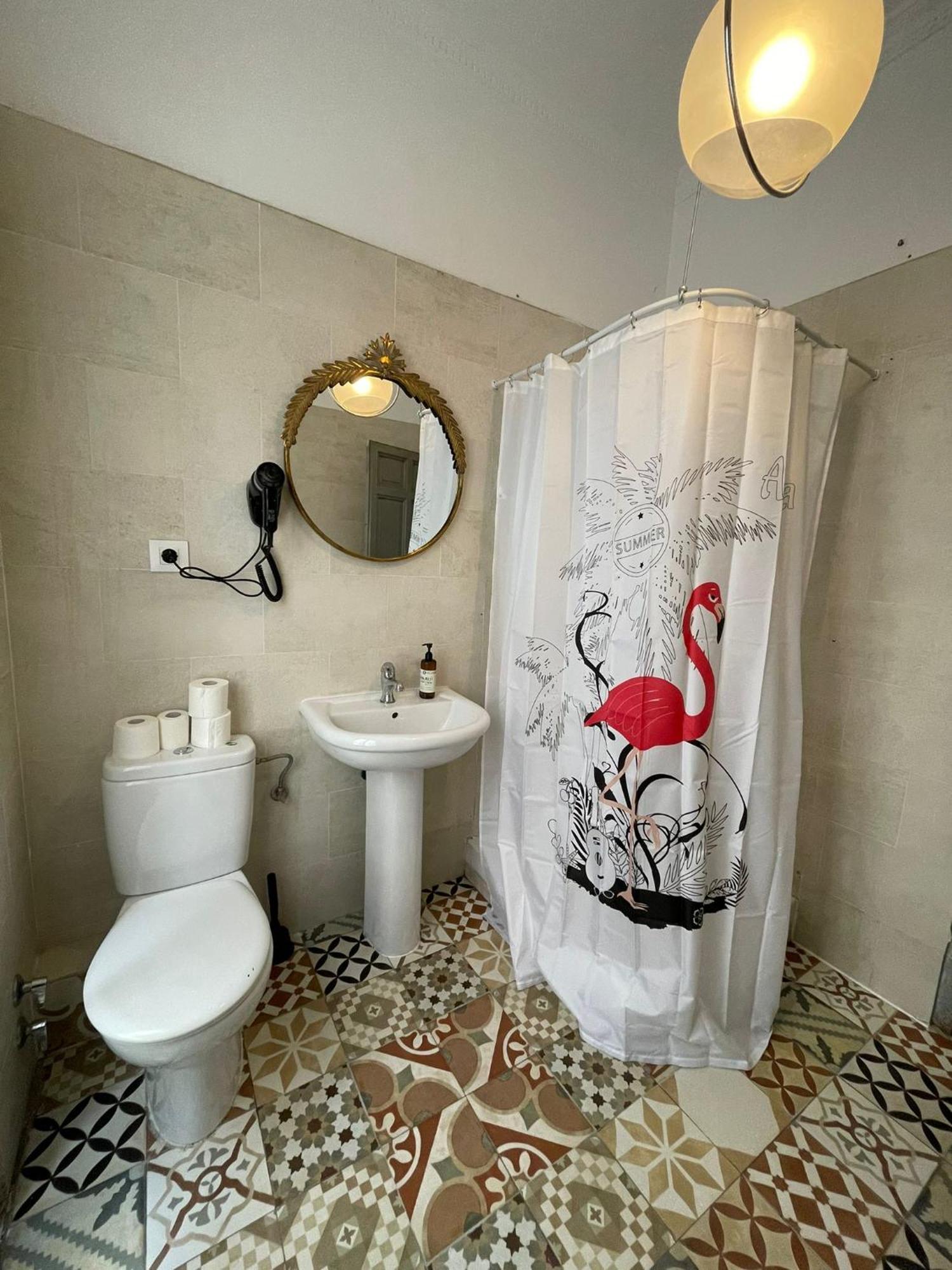 Ristbe Rooms Мадрид Екстериор снимка